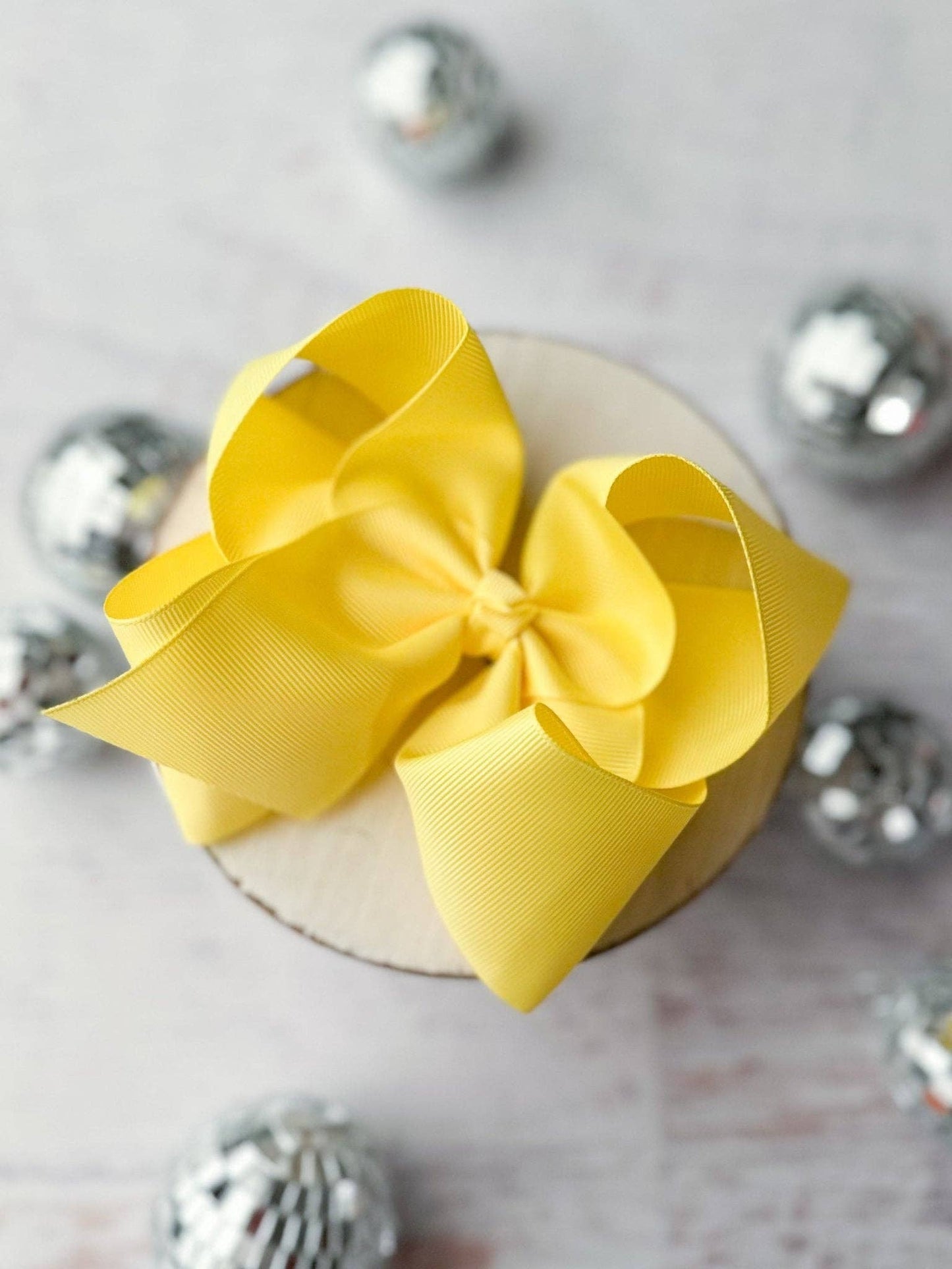 5.5" Oversize Grosgrain Hair Bow | Alligator Clip
