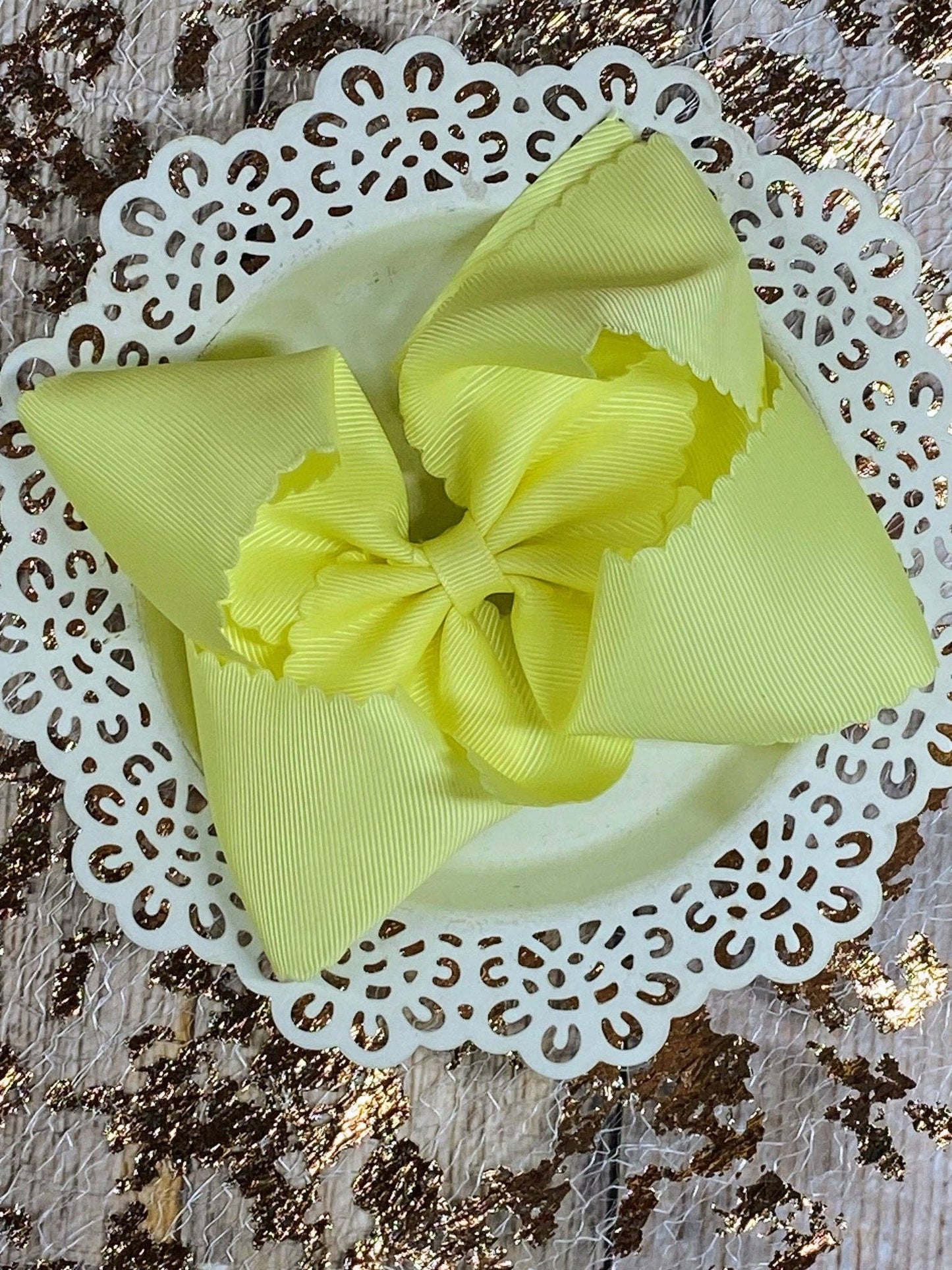 5.5" Oversize Scalloped Hair Bow | Clip or Headband